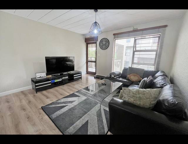 2 BEDROOM APARTMENT FOR SALE IN MORNINGSIDE